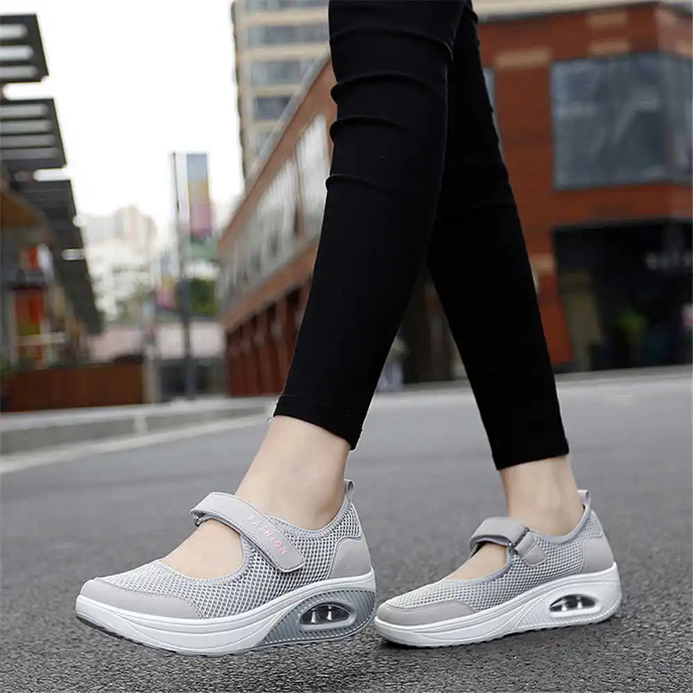 Travel Accessories On Sale - 36-41 Halbsaison farbige Turnschuhe Walking Skates